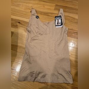 Jockey everyday slimming seam free tank NWT XXL